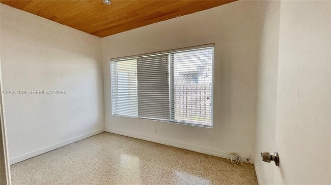 Building Photo - 625 93rd St