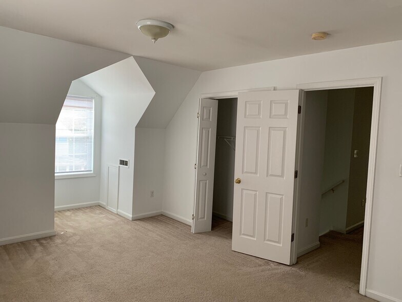 bedroom 2- upstairs - 108 Pine St