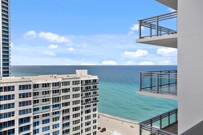 Building Photo - 3535 S Ocean Dr