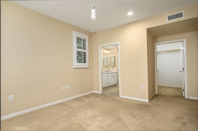 Building Photo - 100 Kempton