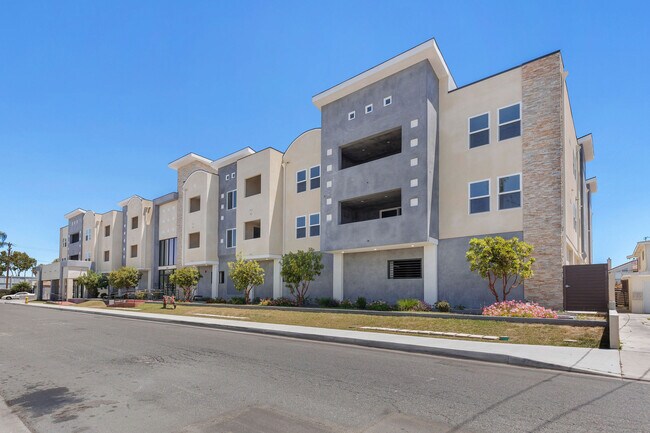 Legacy - 4440 W 153rd St