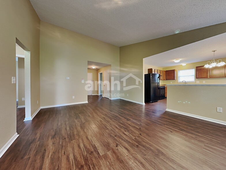 Building Photo - 8142 Whitaker Valley Blvd