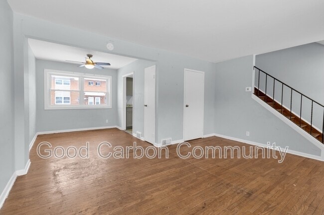 Building Photo - 56 Janice St