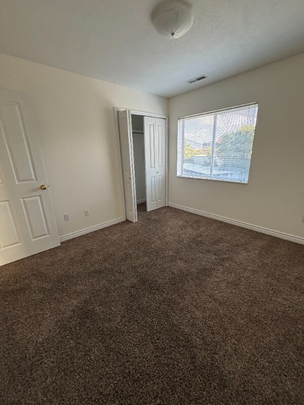 Building Photo - 1541 Riverside Ave