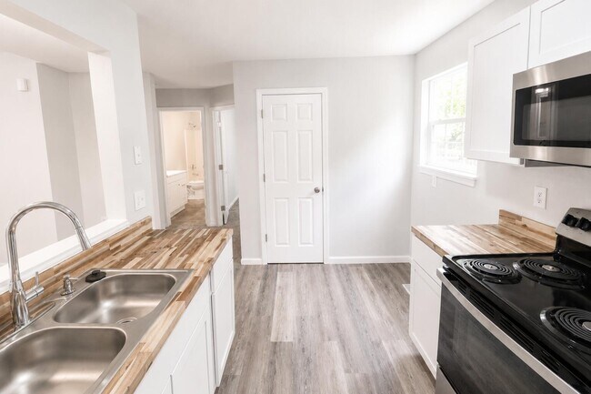 Building Photo - 5318 Godas Cir