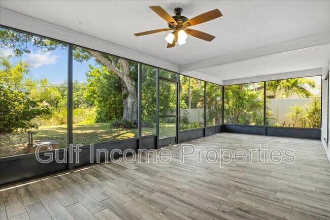 Building Photo - 8307 12th Ave Dr NW