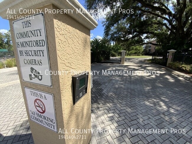 Building Photo - 5207 Manorwood Dr