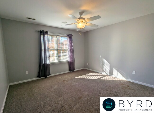 Building Photo - 7757 Hampton Green Dr