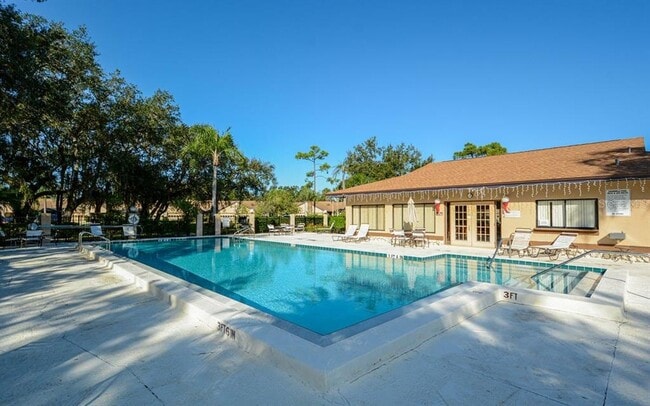 Building Photo - 5767 Avista Dr