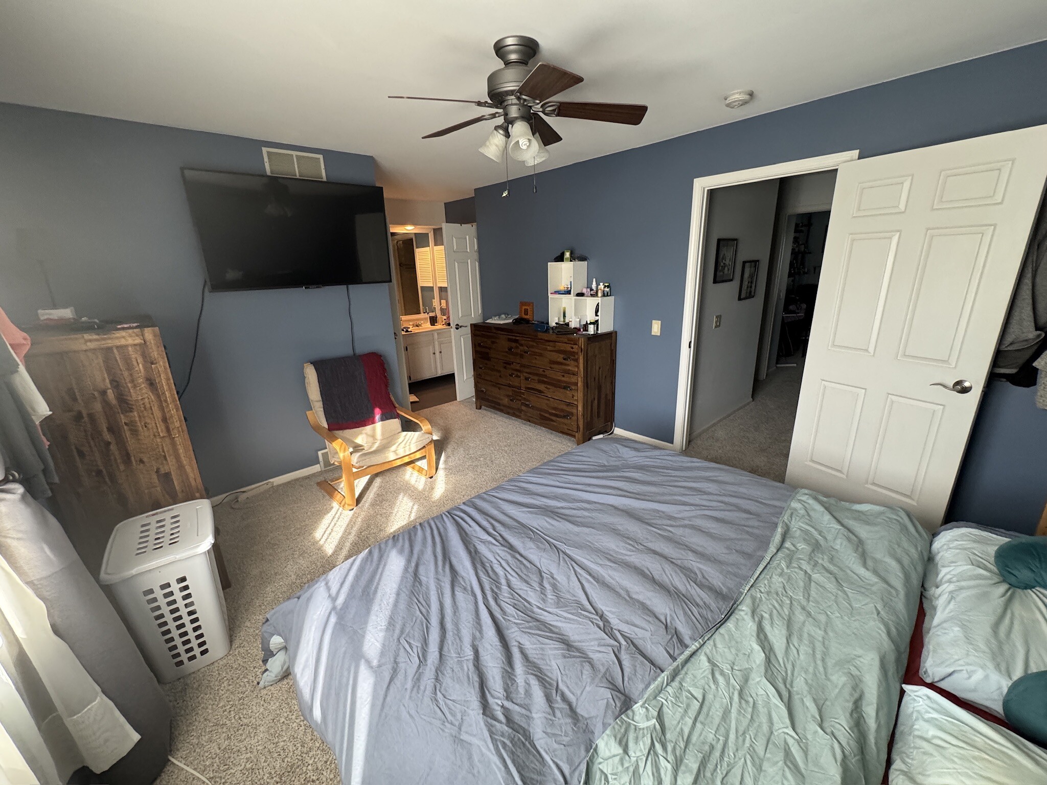 Master bedroom - 6804 Old Sauk Ct
