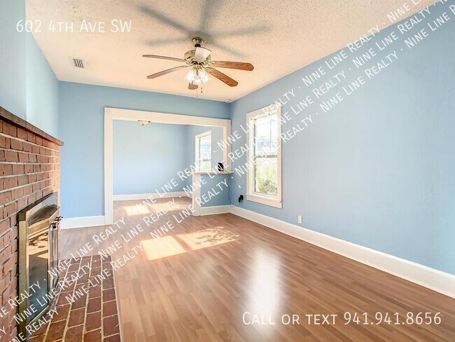 Building Photo - 602 4th Ave SW