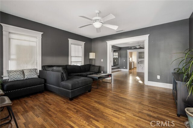 Building Photo - 412 S Orange St