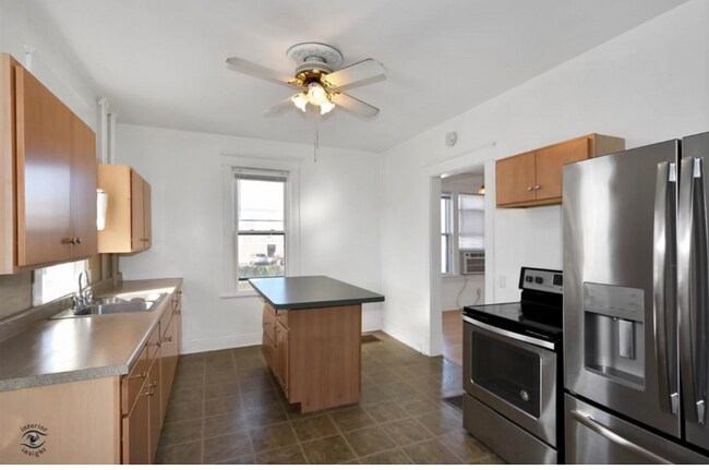 Building Photo - 2107 183rd St