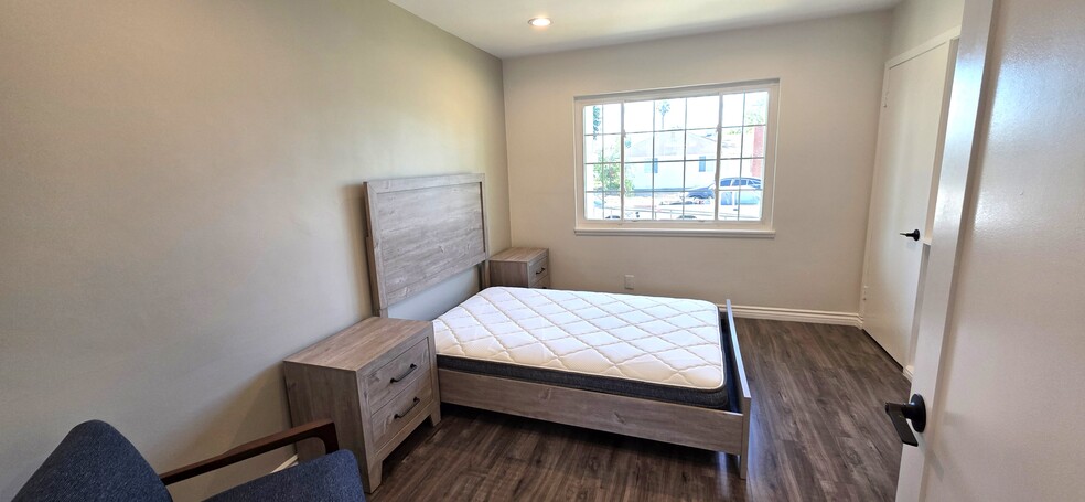 Bedroom 1 - 13821 Burton St