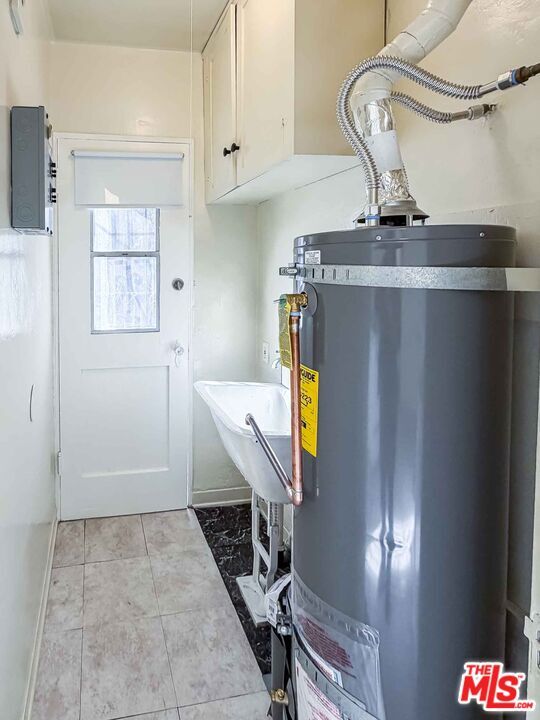 Building Photo - 3427 12th Ave