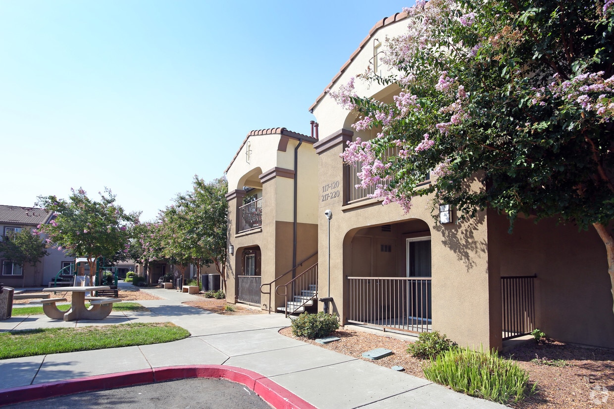 Meridian Family Apartments Sacramento Ca Apartment Finder