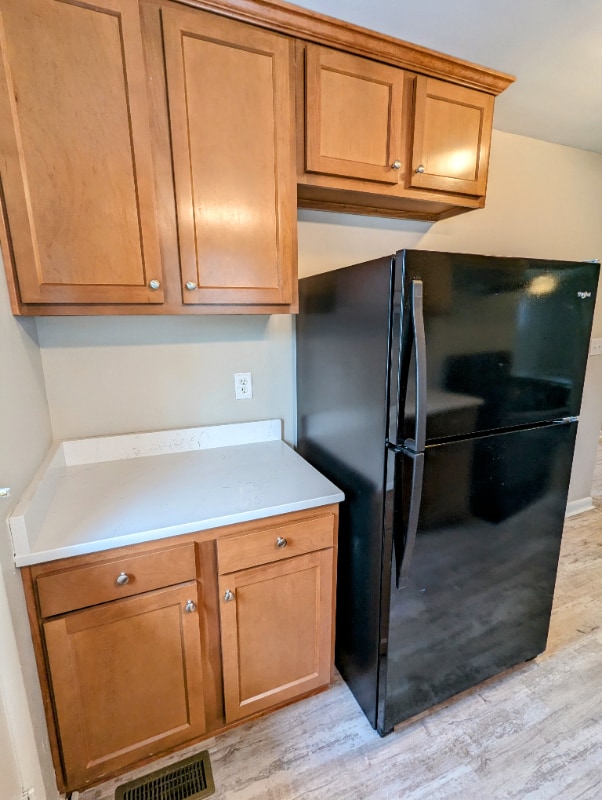 Building Photo - 303 Granvil Dr