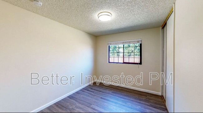 Building Photo - 1500 Peterson Ln