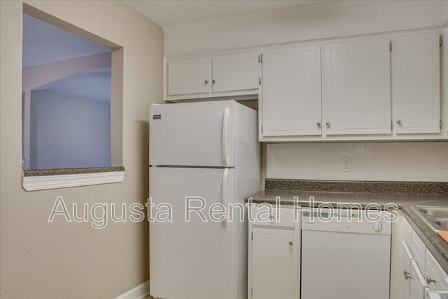 Building Photo - 4013 Wheeler Woods Rd