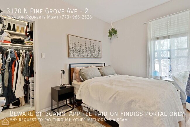 Building Photo - 3170 N Pine Grove Ave