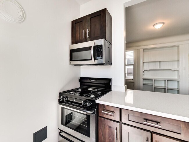Building Photo - 1087 Natoma St