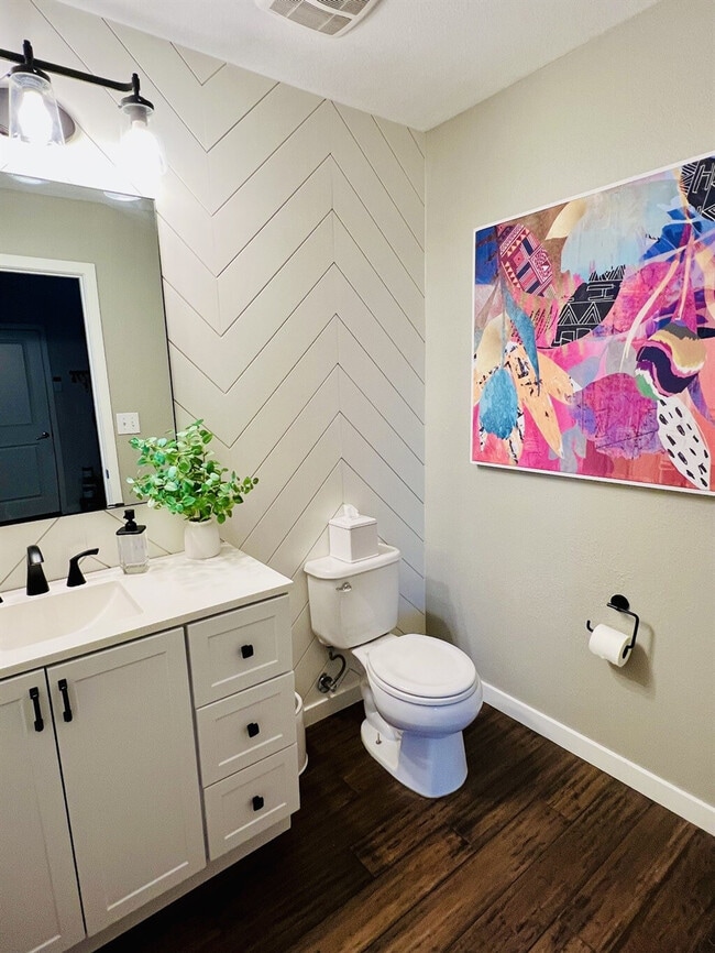 Building Photo - 15557 W 95th Ave