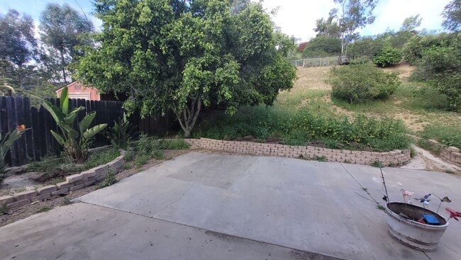 Building Photo - Penasquitos Bluffs East in San Diego
