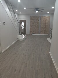 Building Photo - 1414 W Pacific St