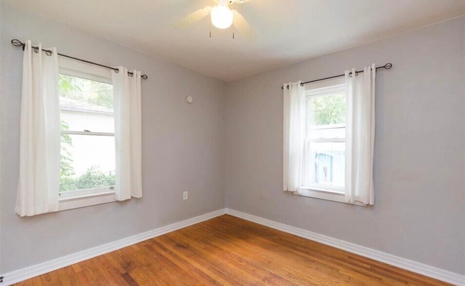 Bedroom 2 - 1221 E Flora St