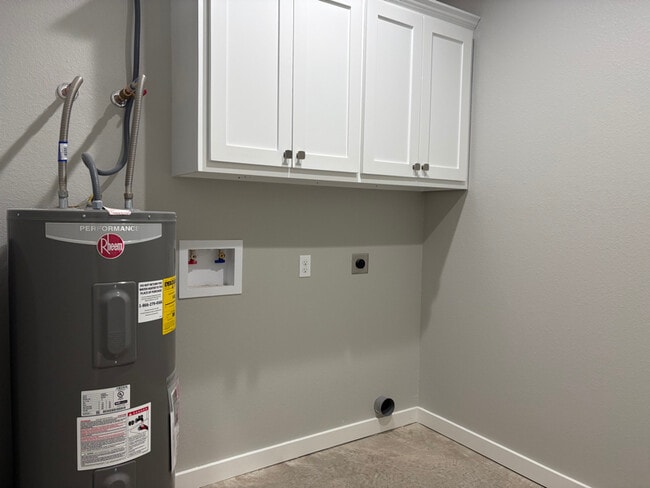 Building Photo - 408 S Gibson St