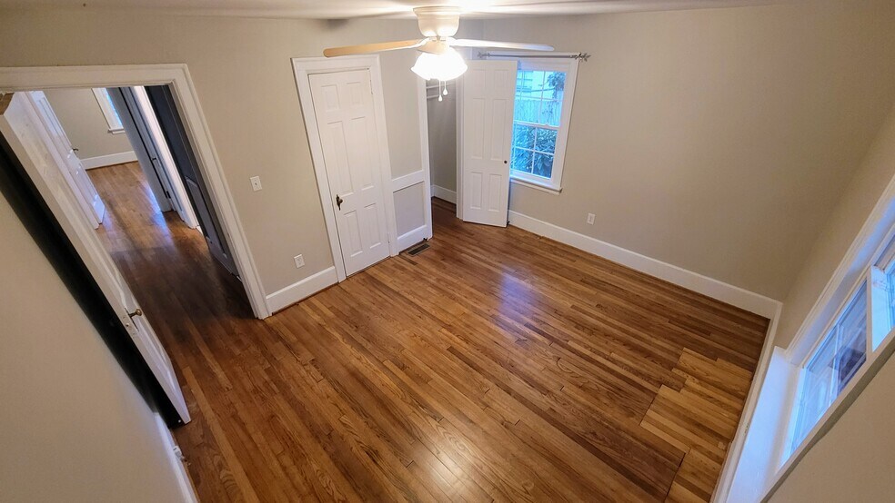 Bedroom 2 - 625 Sunset Dr