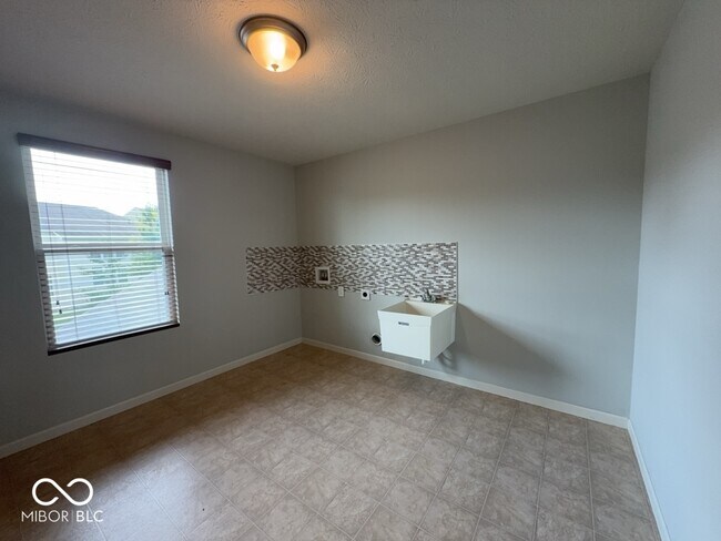 Building Photo - 13213 Isle of Man Way