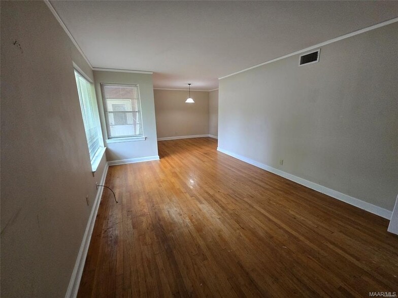 Building Photo - 3744 Honeysuckle Rd