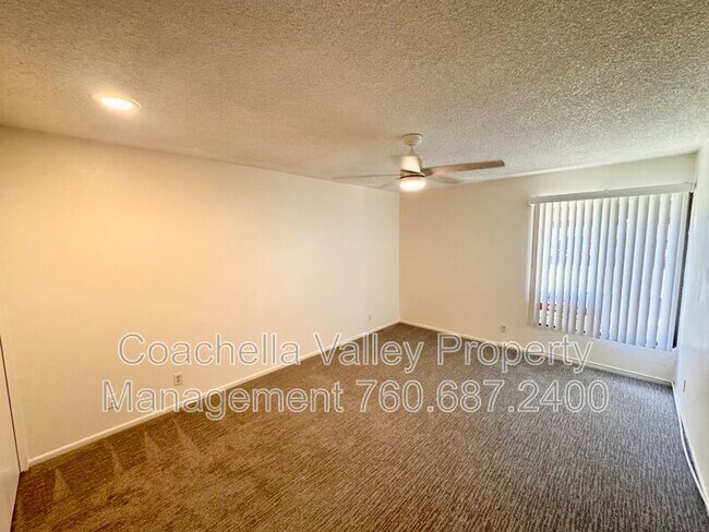 Building Photo - 1655 E Palm Canyon Dr