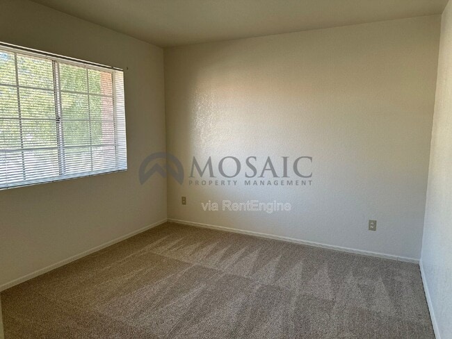 Building Photo - 3933 W Rene Dr