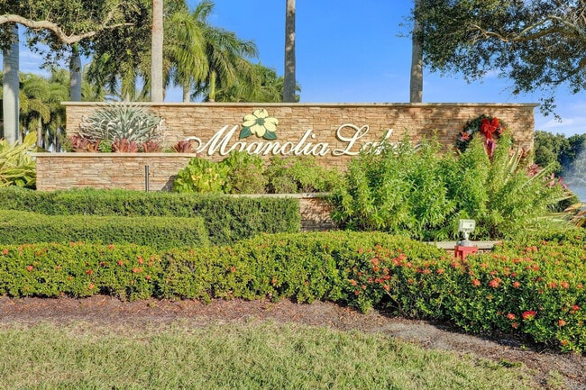 Building Photo - 118 NW Pleasant Grove Way