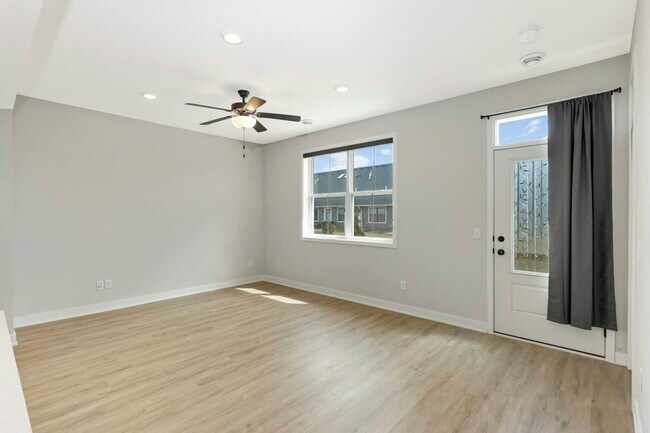 Building Photo - 7070 181st St W