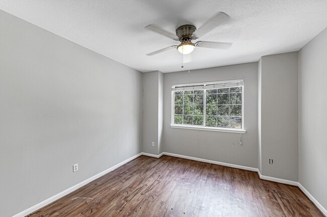 Building Photo - 20347 Hunterclif Ln