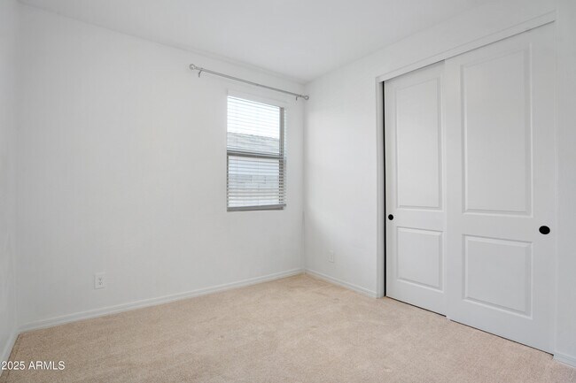 Building Photo - 11341 E Unger Ave