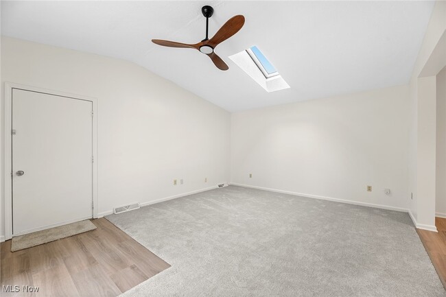 Building Photo - 3060 Ravenna St