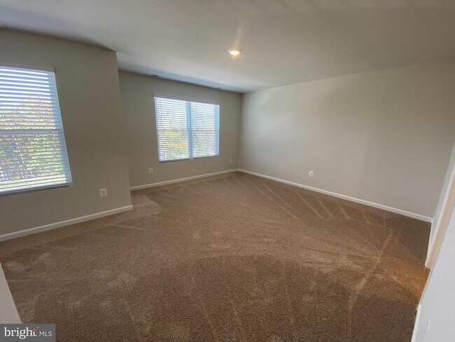 Building Photo - 134 Bloomsbury St