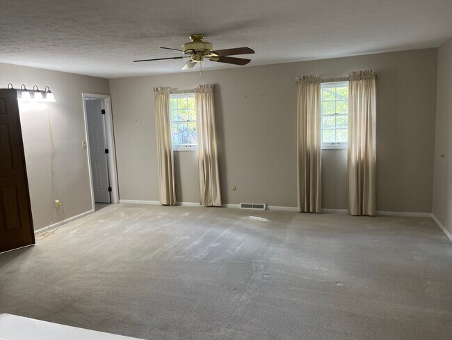 Building Photo - 2259 Augusta Ct
