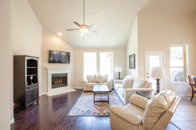Building Photo - 907 Birchwood Dr