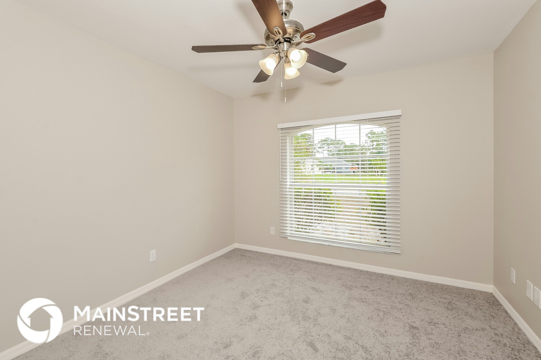 Building Photo - 2205 Honey Ln