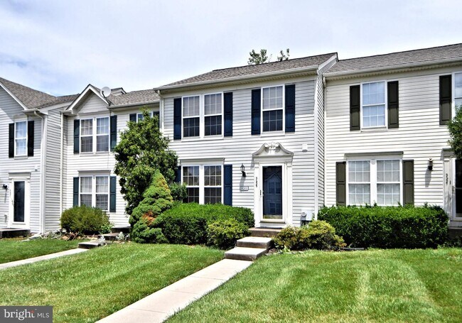 Building Photo - 3435 Westview Dr