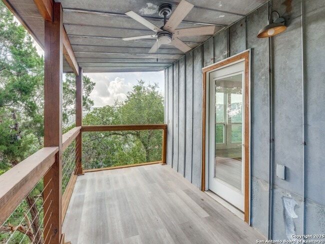 Building Photo - 238 Ledgeview Dr