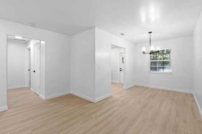 Building Photo - 800 Tropic Blvd