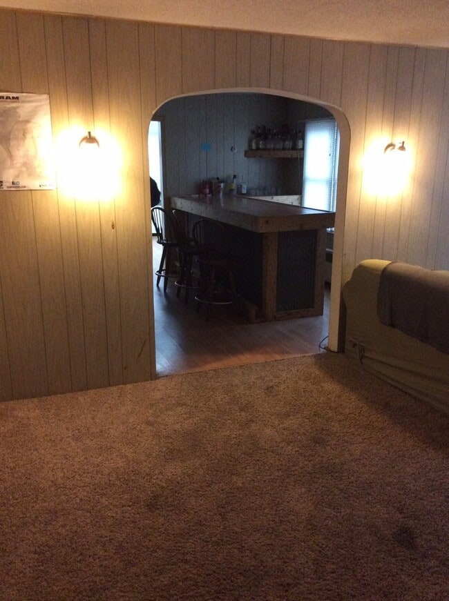 Building Photo - Available August 1st