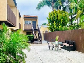Building Photo - LIVE NEAR THE BEACH & THE BAY 2BD/1.5BA TOWNHOME IN PACIFIC BEACH! $3,195/mo!