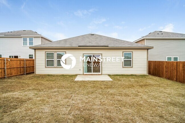 Building Photo - 4 Bedroom Pet-Friendly Home in Crowley, TX with Main Street Renewal